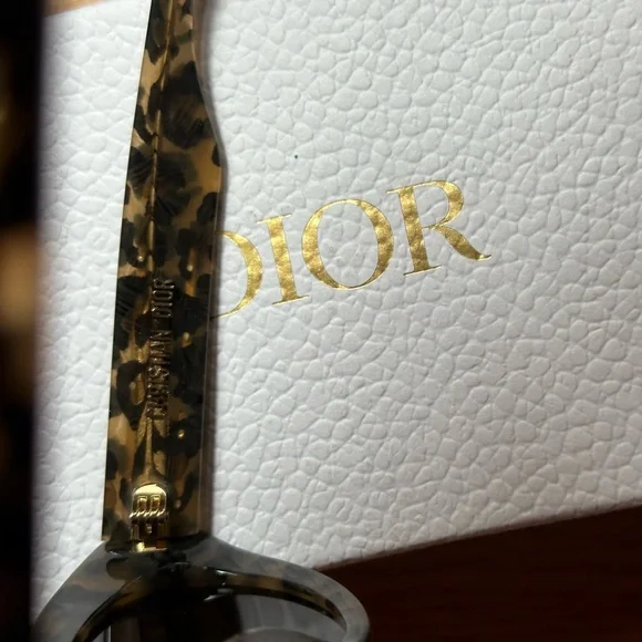 Dior Tortoise Cateye Shell Sunglasses - Picture 5 of 8